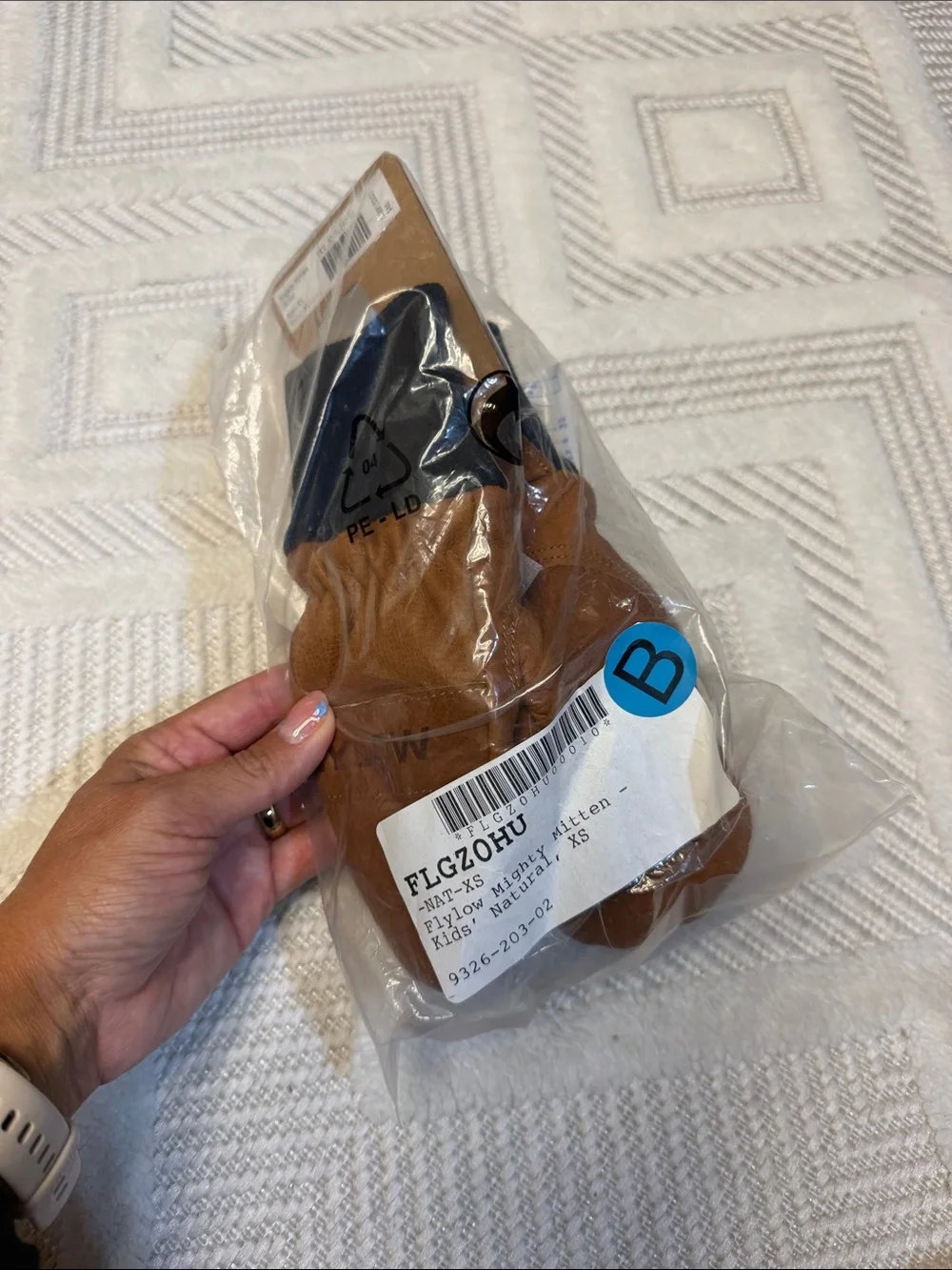 FLYLOW - Mighty Mitten in Natural